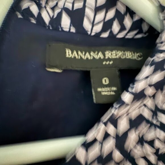 Banana Republic Dress- Blue/White Geometric Design- Size 0 - Picture 5 of 5